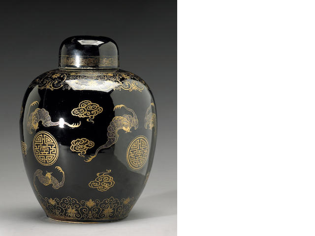 A large 'mirror black' glazed porcelain covered ginger jar with gilt decoration, Kangxi Mark, Late Qing Dynasty