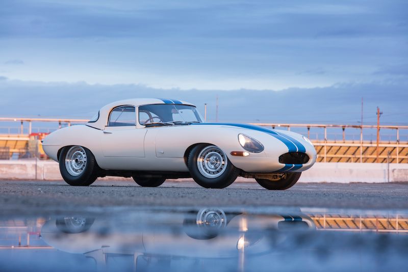 http://images2.bonhams.com/image?src=Images/live/2016-12/02/24111735-5-83.jpg&width=800