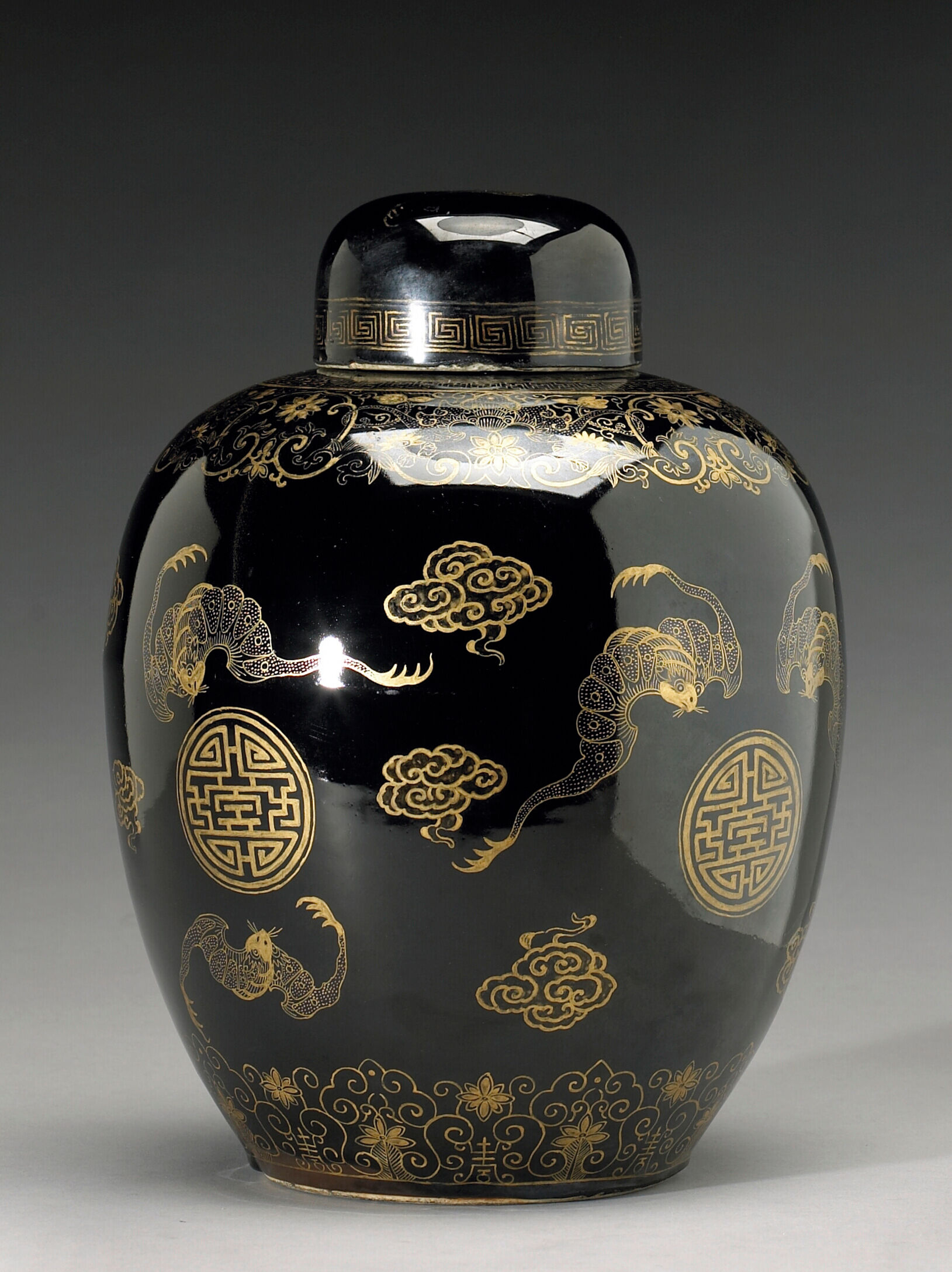 A large 'mirror black' glazed porcelain covered ginger jar with gilt decoration, Kangxi Mark, Late Qing Dynasty
