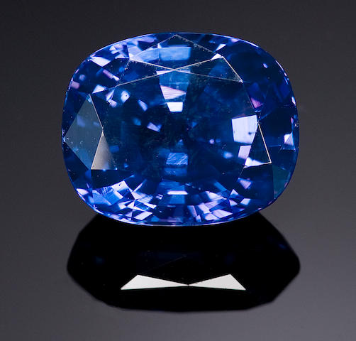 Bonhams : Rare Natural Color-Change Sapphire