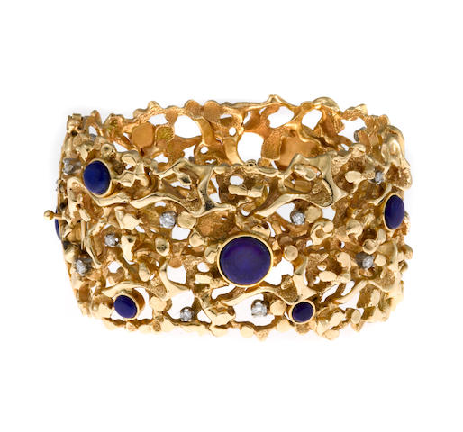 Bonhams : A lapis lazuli and diamond bangle bracelet