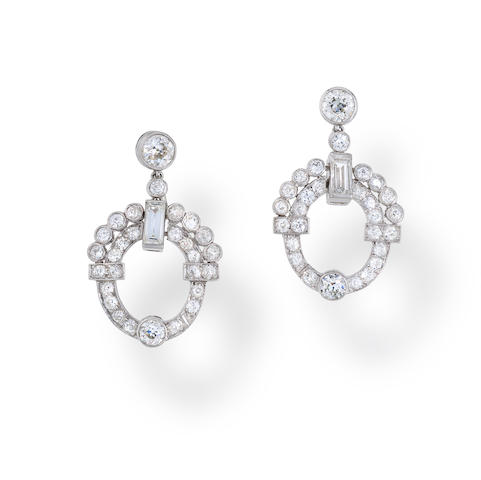 Bonhams : A pair of diamond ear pendants