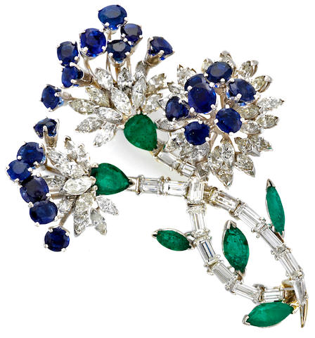 Bonhams : A sapphire, emerald and diamond en tremblant bouquet brooch