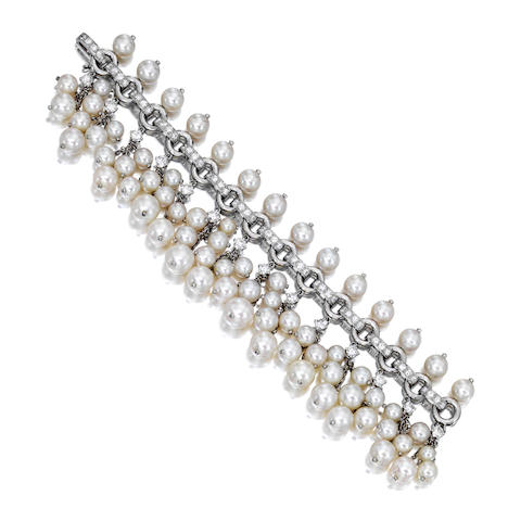 Bonhams : A cultured pearl and diamond bracelet