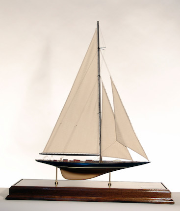 Bonhams : A scale model of the 1934 Americas Cup yacht 'Endeavor' 20th ...