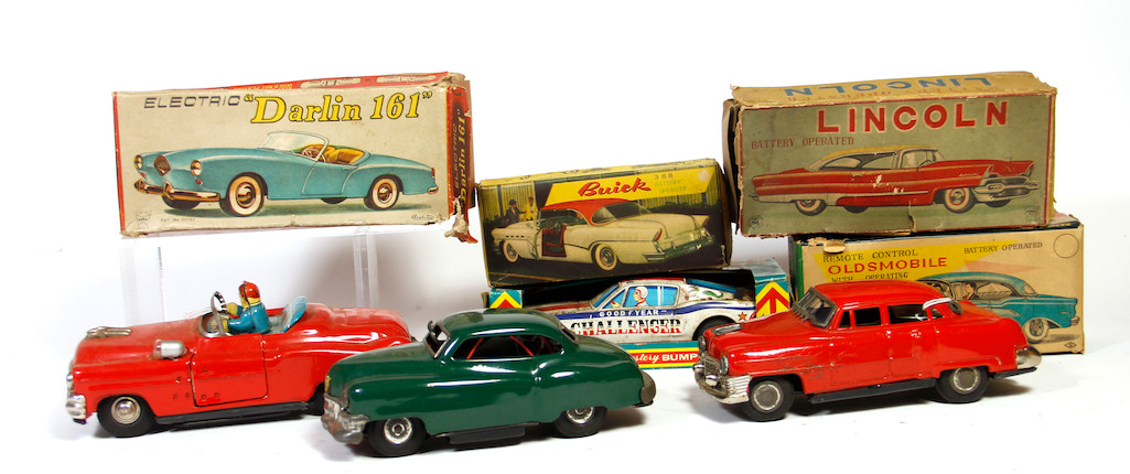 Bonhams : Battery Operated Japanese Toy Cars