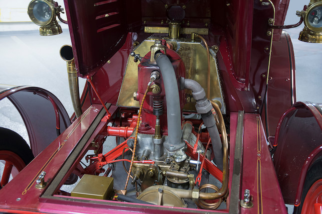 Winner of the Charles A. Chayne Trophy at the 2001 Pebble Beach Concours d'Elegance1905 De Dion Bouton Bouton Model Z 8hp Rear Entrance Tonneau Chassis no. 1040 Engine no. 17040 image 2