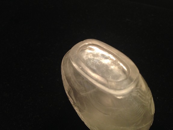 A carved rock crystal snuff bottle  1750-1860 image 11