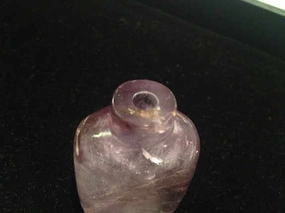 An amethyst 'landscape' snuff bottle  Rustic Crystal Master School, 1750-1860 image 3