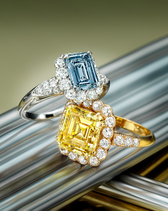 A rare and impressive fancy colored diamond and diamond ring, Van Cleef & Arpels image 3