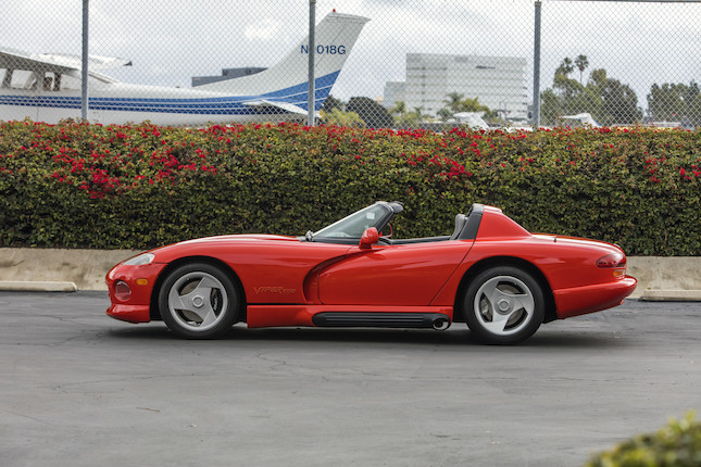 1992 Dodge Viper RT/10VIN. 1B3BR65E5NV100001 image 4