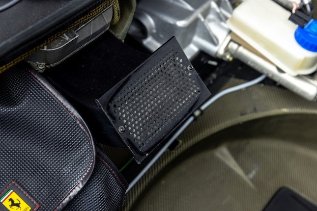 1992 Ferrari  F40  VIN. ZFFMN34A7N0093065 Engine no. 30266 image 92