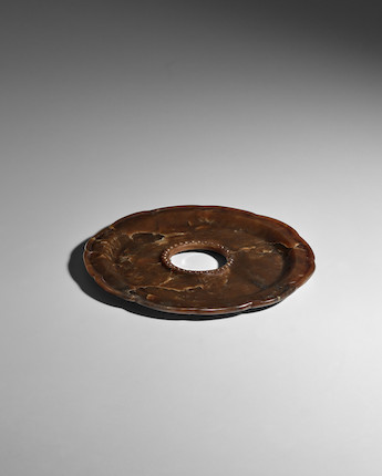A LOBED BROWN JADE CUPSTAND Song - Ming dynasty image 2