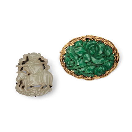 Bonhams Skinner : Two Jade Brooches