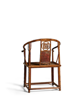 A RARE AND EXCEPTIONAL HUANGHUALI AND HUAMU BAMBOO-STYLE HORSESHOE BACK ARMCHAIR, QUANYI 17th/18th century image 4