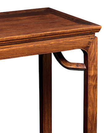 A LARGE HUANGHUALI WAISTED CORNER-LEG TABLE WITH GIANT ARM BRACES, TIAOZHUO 17th/18th century image 4