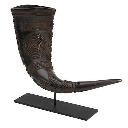 A Kuba drinking horn  lg. 16 in. image 4