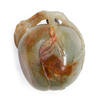 A JADE PEACH-FORM SNUFF BOTTLE image 3