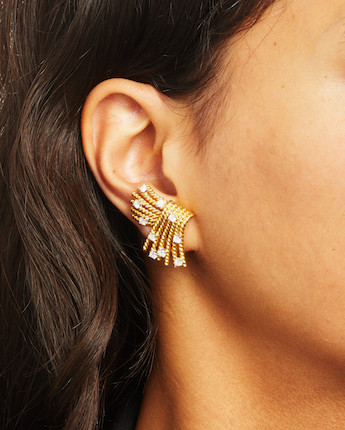 SCHLUMBERGER FOR TIFFANY & CO. A PAIR OF 18K GOLD AND DIAMOND EARCLIPS image 2