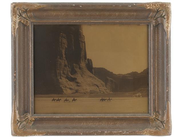 EDWARD CURTIS, CANYON DE CHELLY, OROTONE