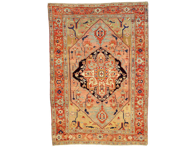 A Serapi carpet Northwest Persia, Size approximately 8ft 8in x 12ft 6in