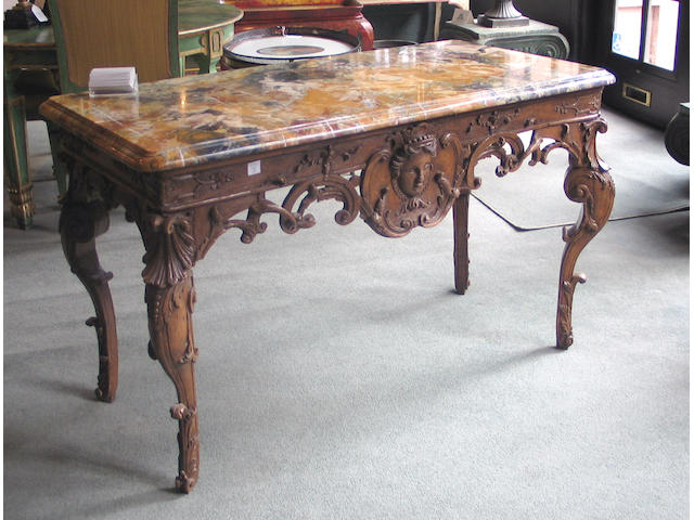 A fine R&#233;gence oak table de milieu