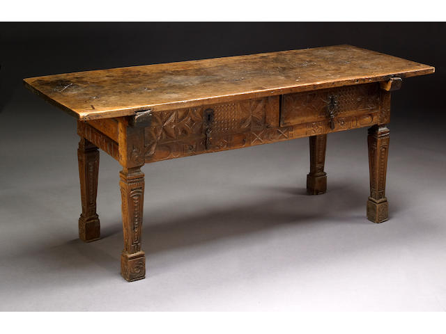 A Spanish Baroque walnut side table Late 17th/early 18th century