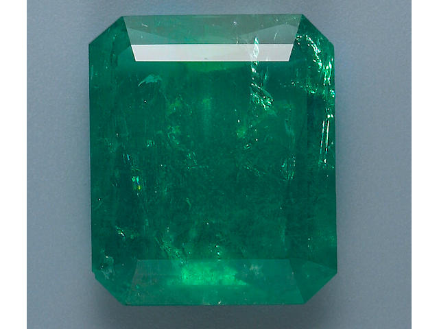 An unmounted emerald