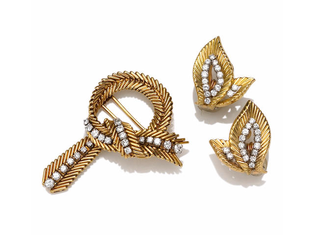 A set of eighteen karat gold and diamond jewelry, Van Cleef & Arpels,