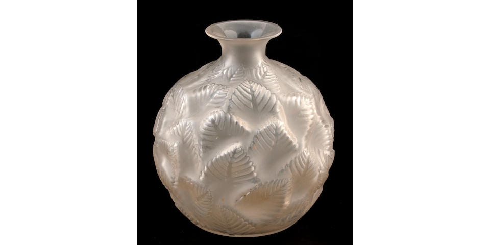 A Ren&#233; Lalique molded glass vase: Ormeaux