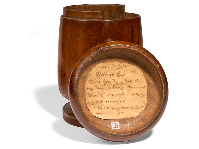 RARE SECRET SOCIETY LIDDED PEDESTAL BOWL, HAWAIIAN ISLANDS.