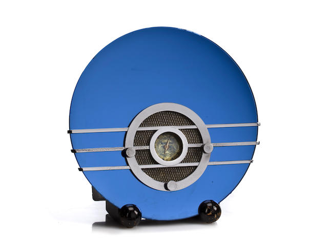 A Sparton Bluebird 566 designed by Walter Dorwin Teague 1935-1936