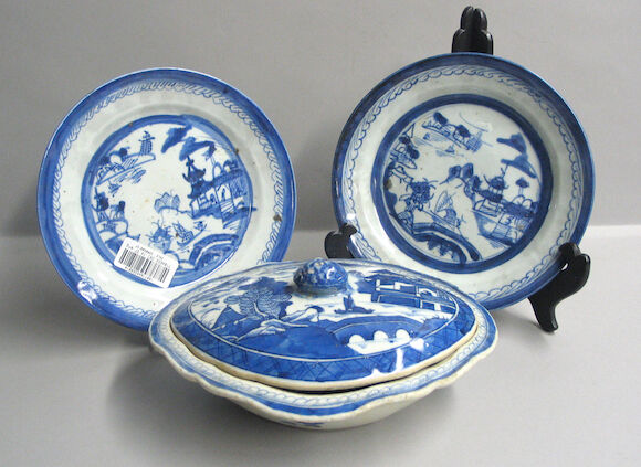 Bonhams : An assembled set of seventy-four Canton blue and white ...
