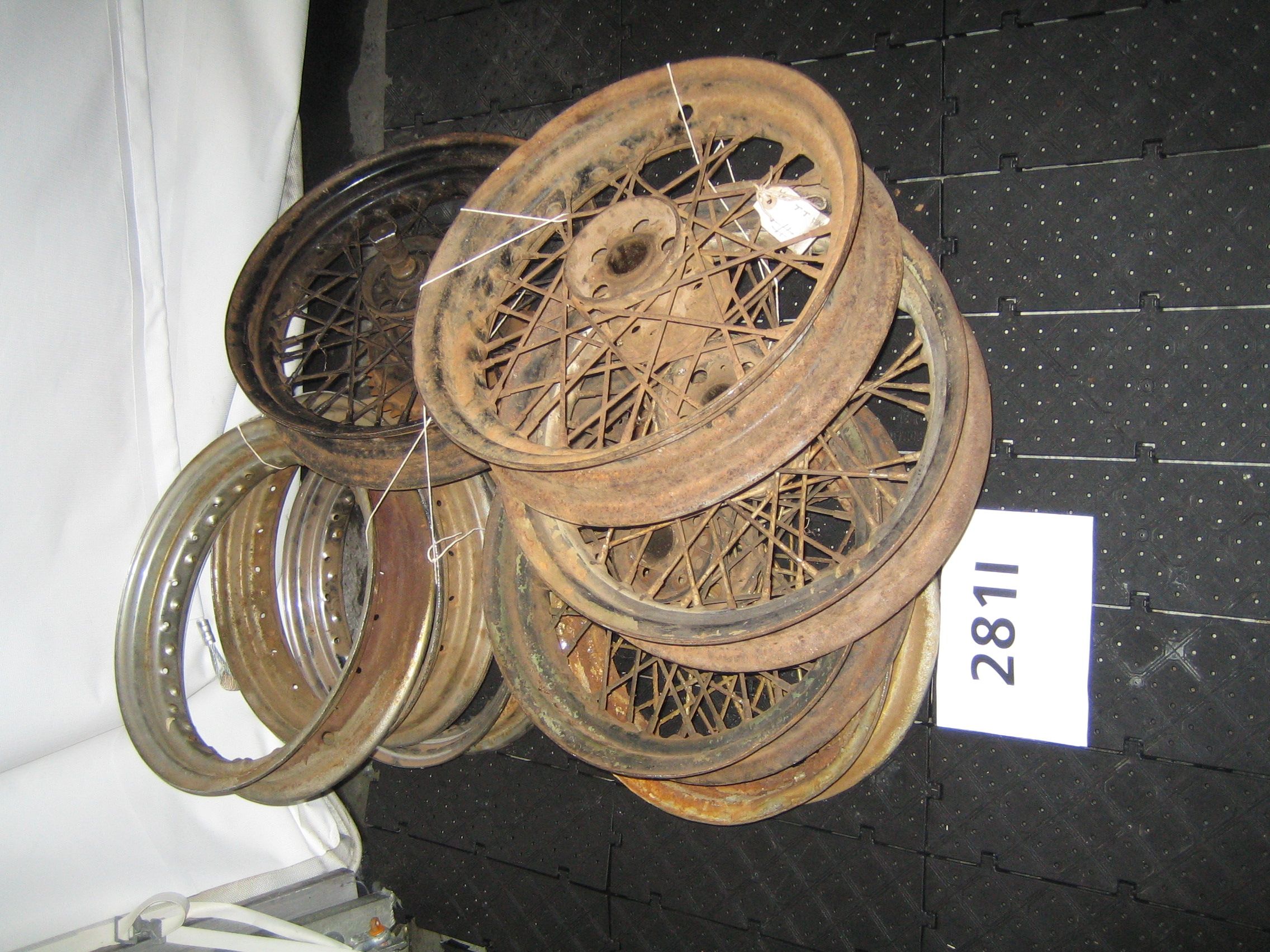 Bonhams Cars : Harley-Davidson wheels(Qty)