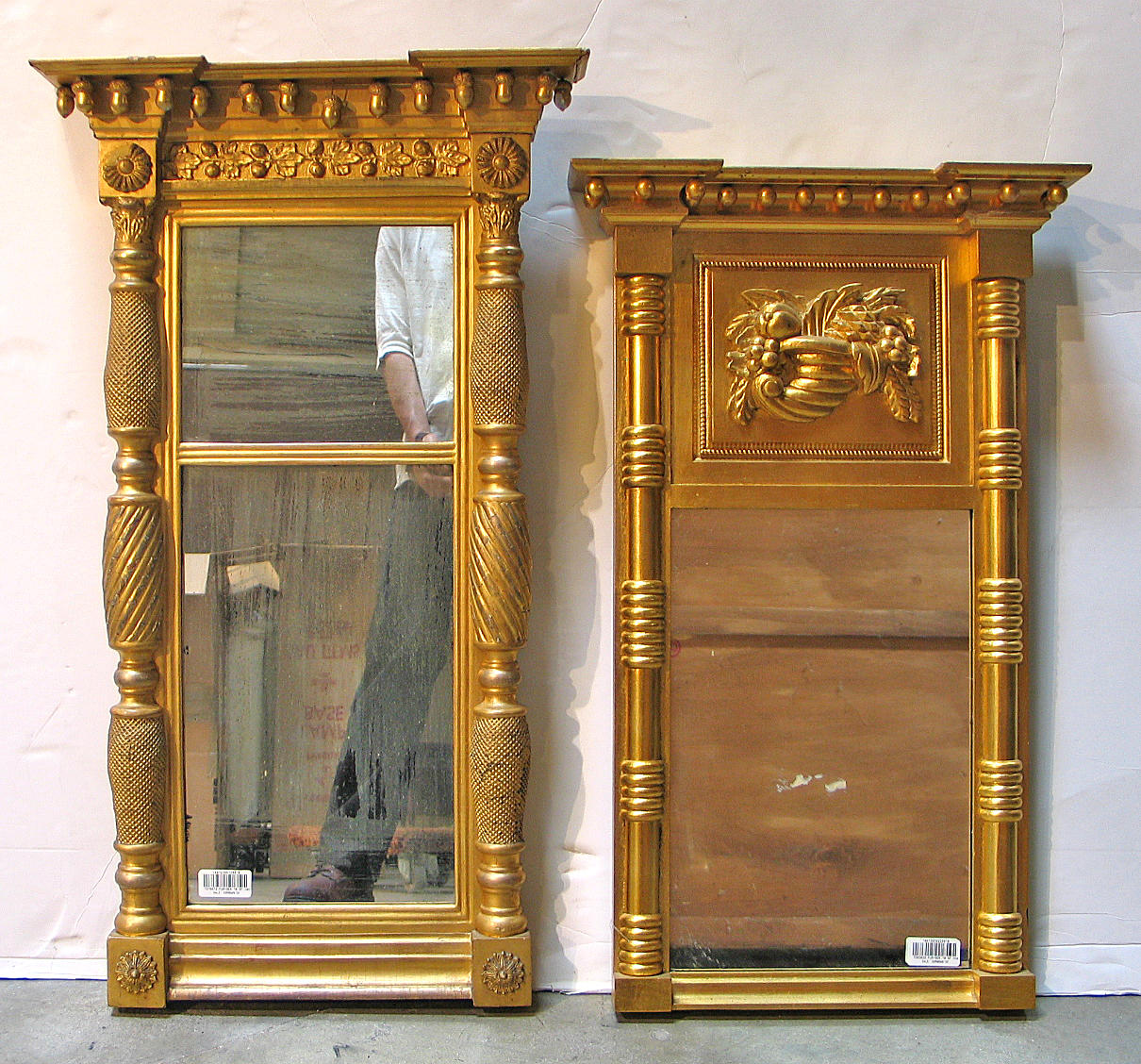 A Federal style gilt wood mirror