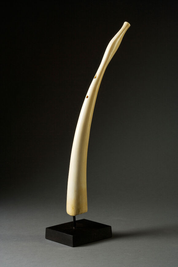 Ivory Emblem Bonhams : A Mangbetu ivory prestige emblem
