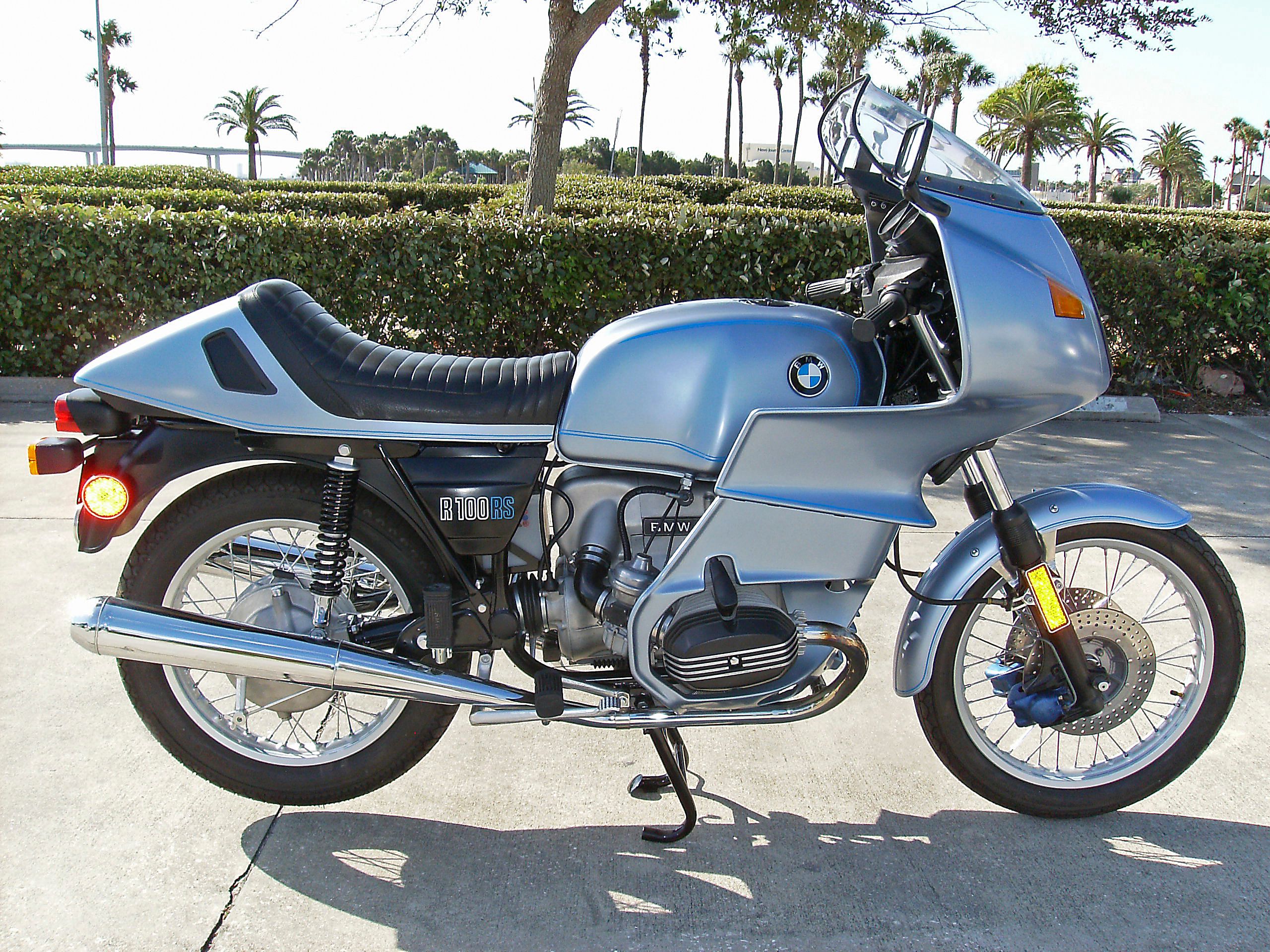 Bonhams Cars : Factory Prototype #1,1976 BMW R100RS Engine no. 6180001