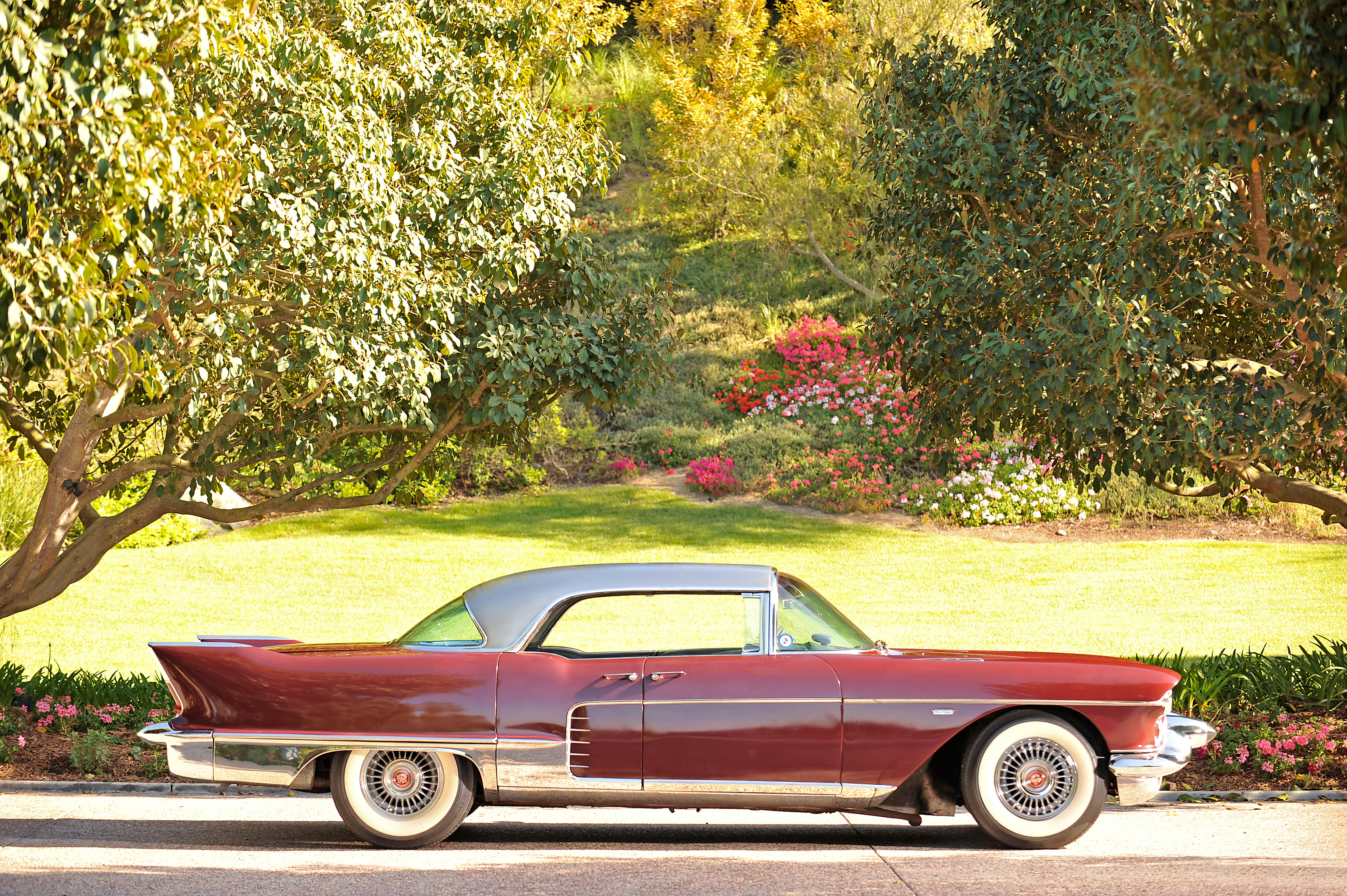 洋書】CADILLAC Eldorado Brougham 1957-1960 BOOK OF