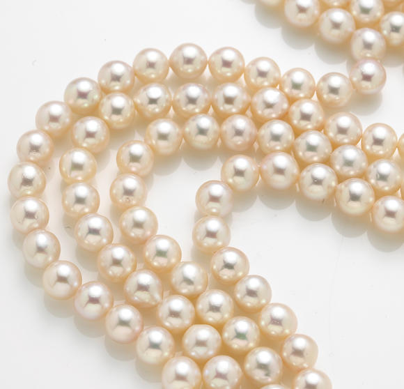 Bonhams : A collection of four hanks of cultured pearls