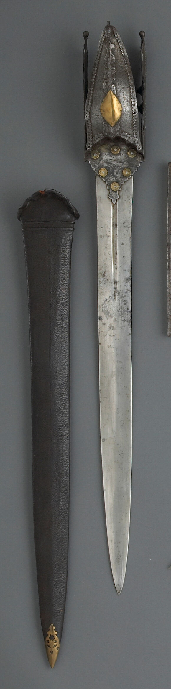 Jamadhar Bonhams : A large Mughal guarded katar, jamadhar