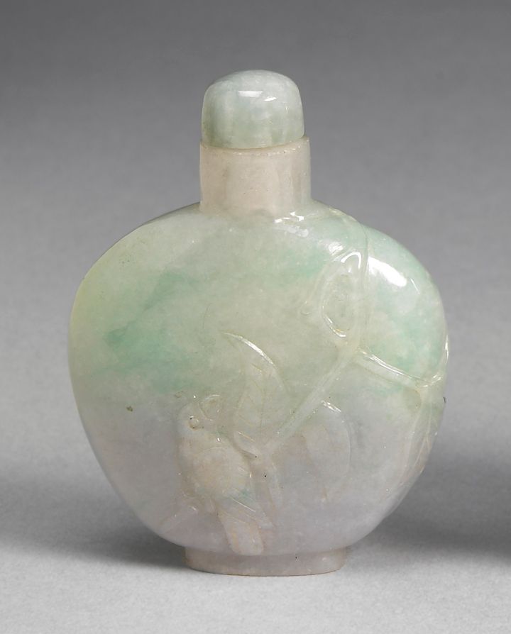 A jadeite snuff bottle