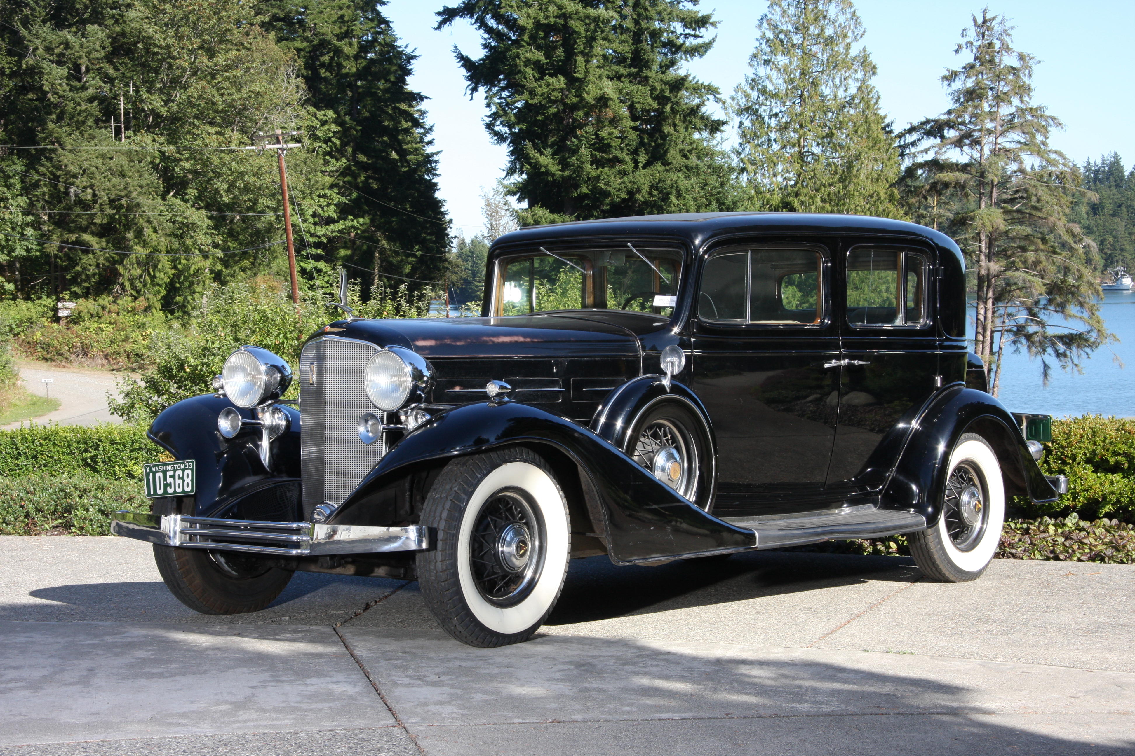 30 автомобилей. 1933 Cadillac 355c. Cadillac 355c. 1933 Cadillac Town sedan. Cadillac v12