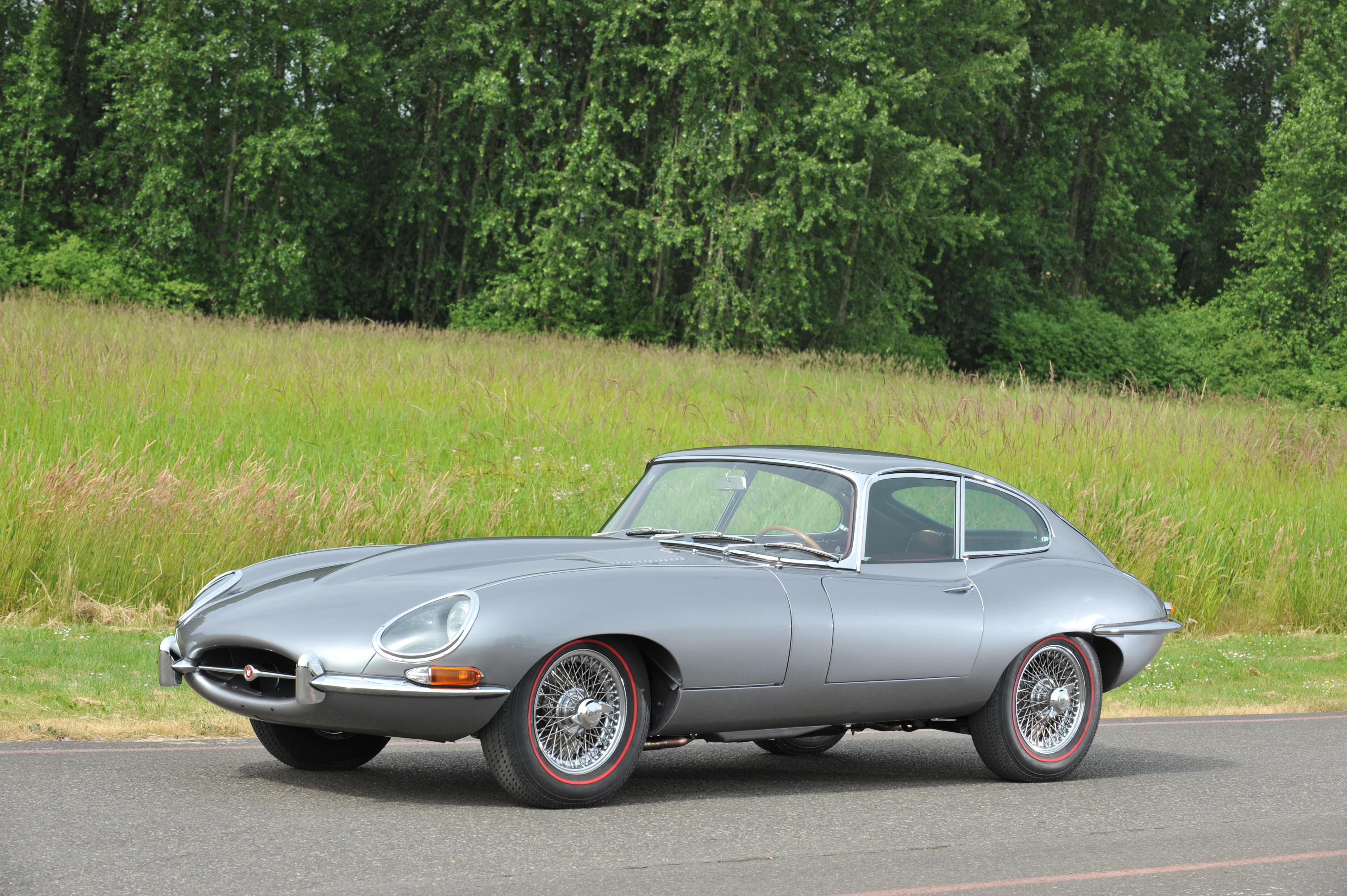 Машина 42. Ягуар е тайп 1961. Jaguar e-Type. Автомобили Ягуар e Type 1961. Ягуар е тайп 1961 года.