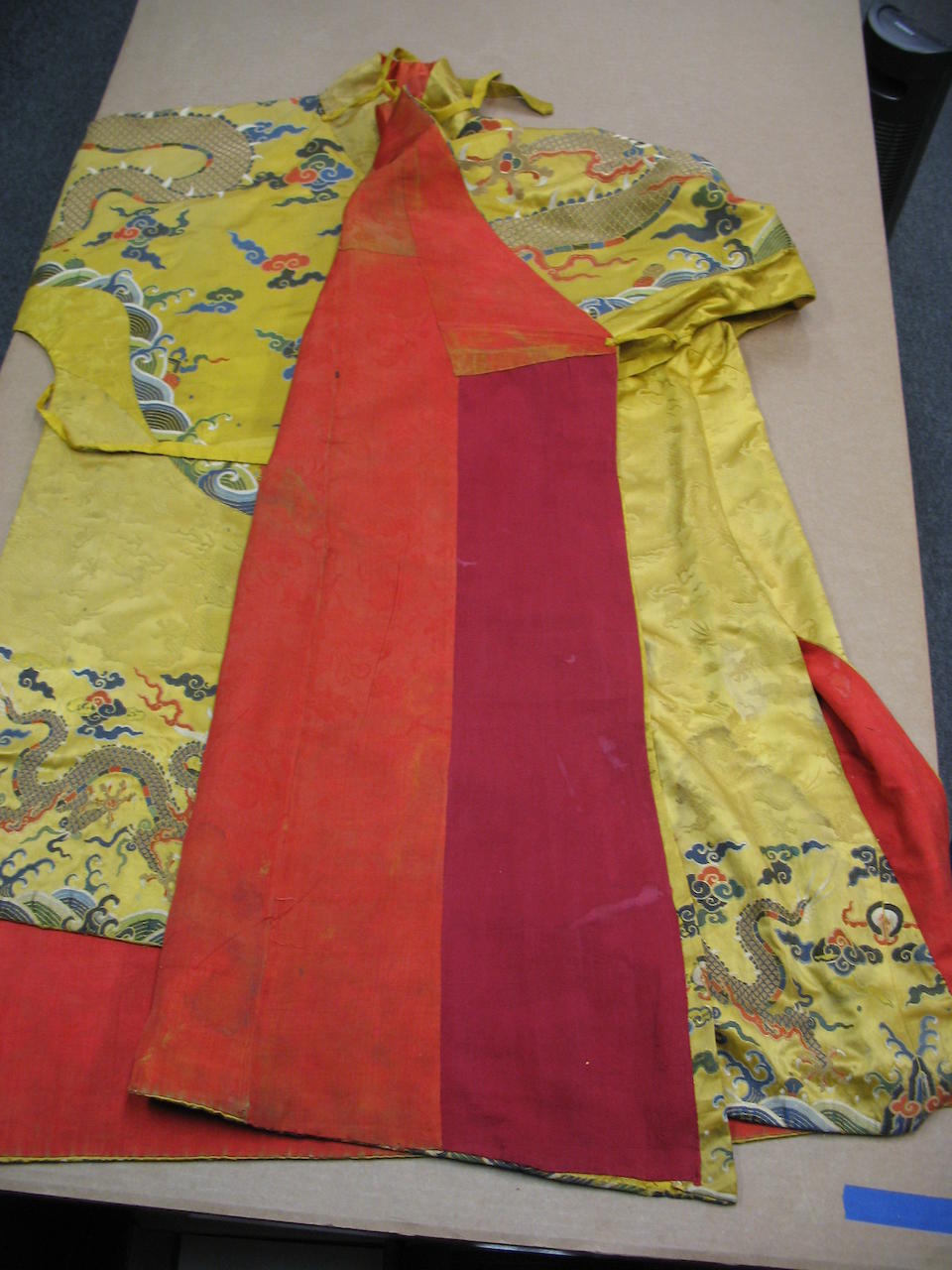 Bonhams : A fine imperial yellow silk brocade chuba Late Ming/early ...