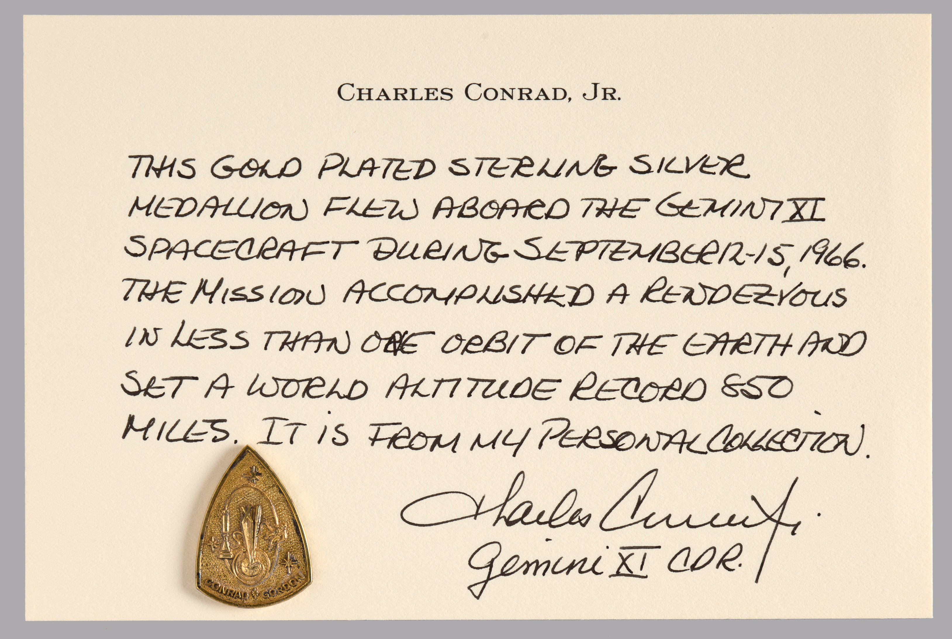 RARE GOLD-PLATED MEDALLION FROM GEMINI 11.