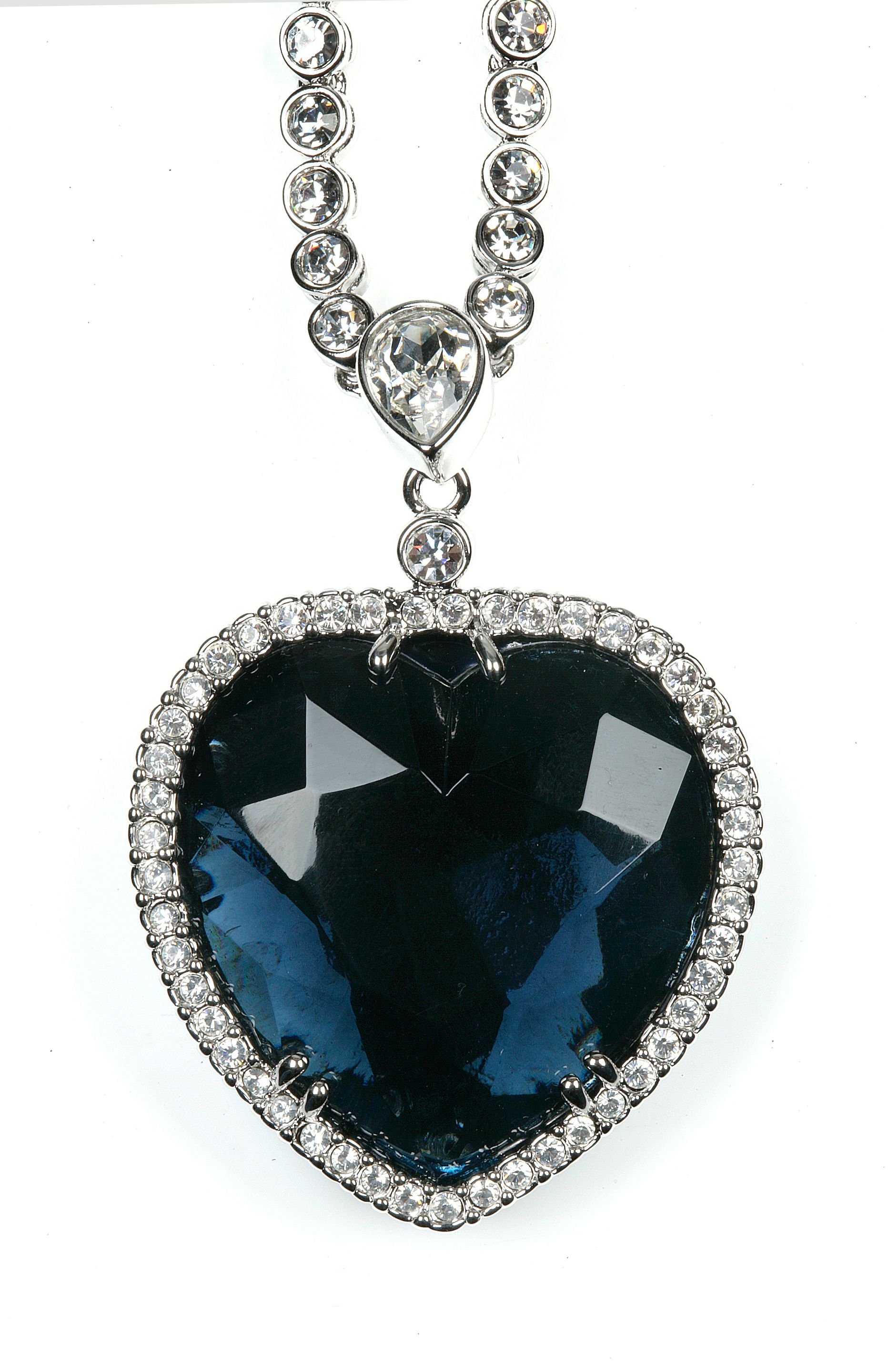 Bonhams [TITANIC 1997 MOVIE] A reproduction 