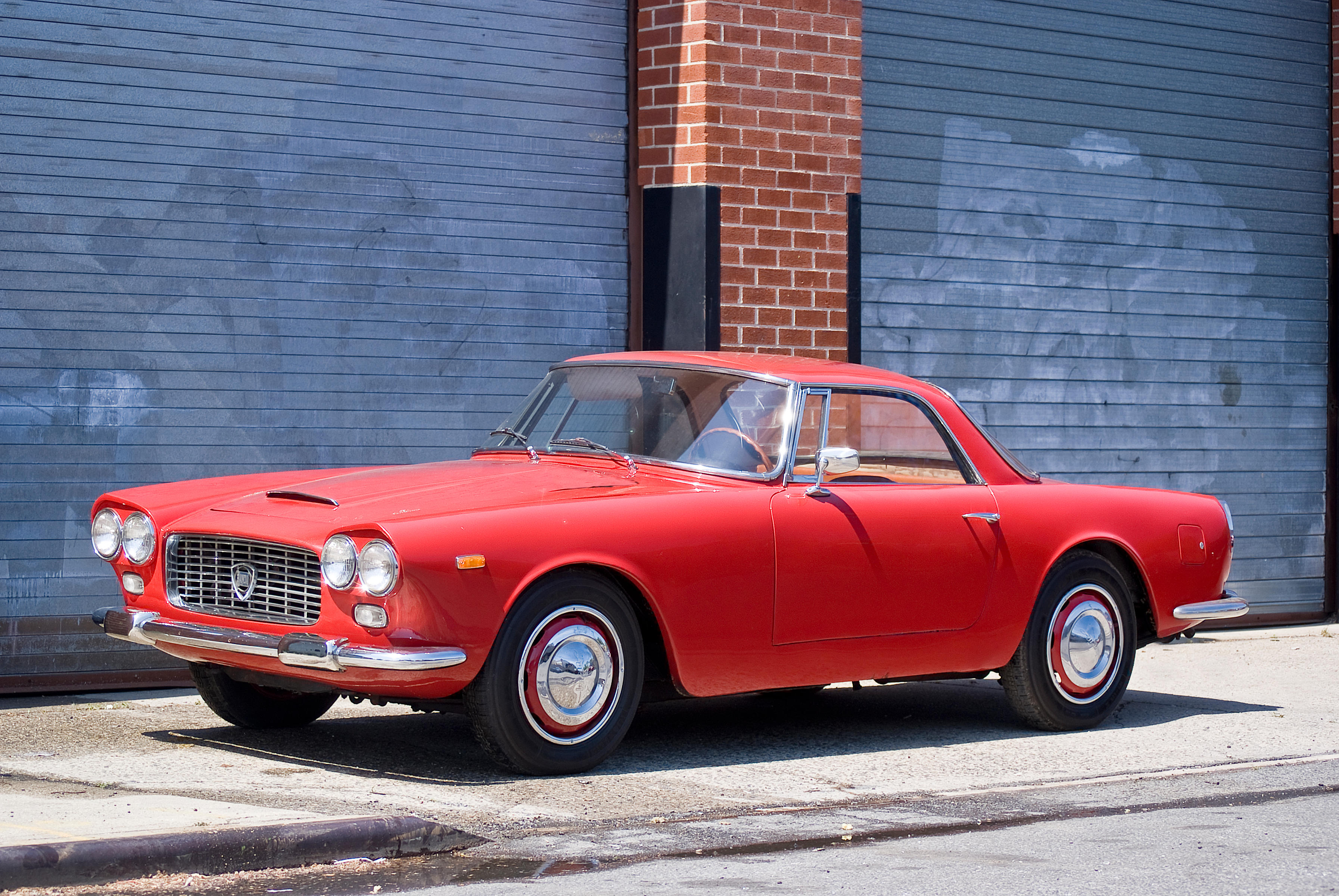 Lancia Flaminia 1970 седан