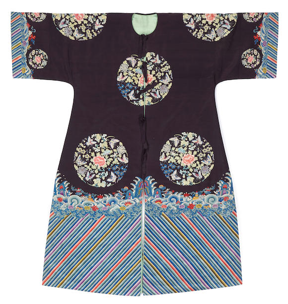 Bonhams : A Manchu woman's embroidered midnight blue surcoat Late Qing ...