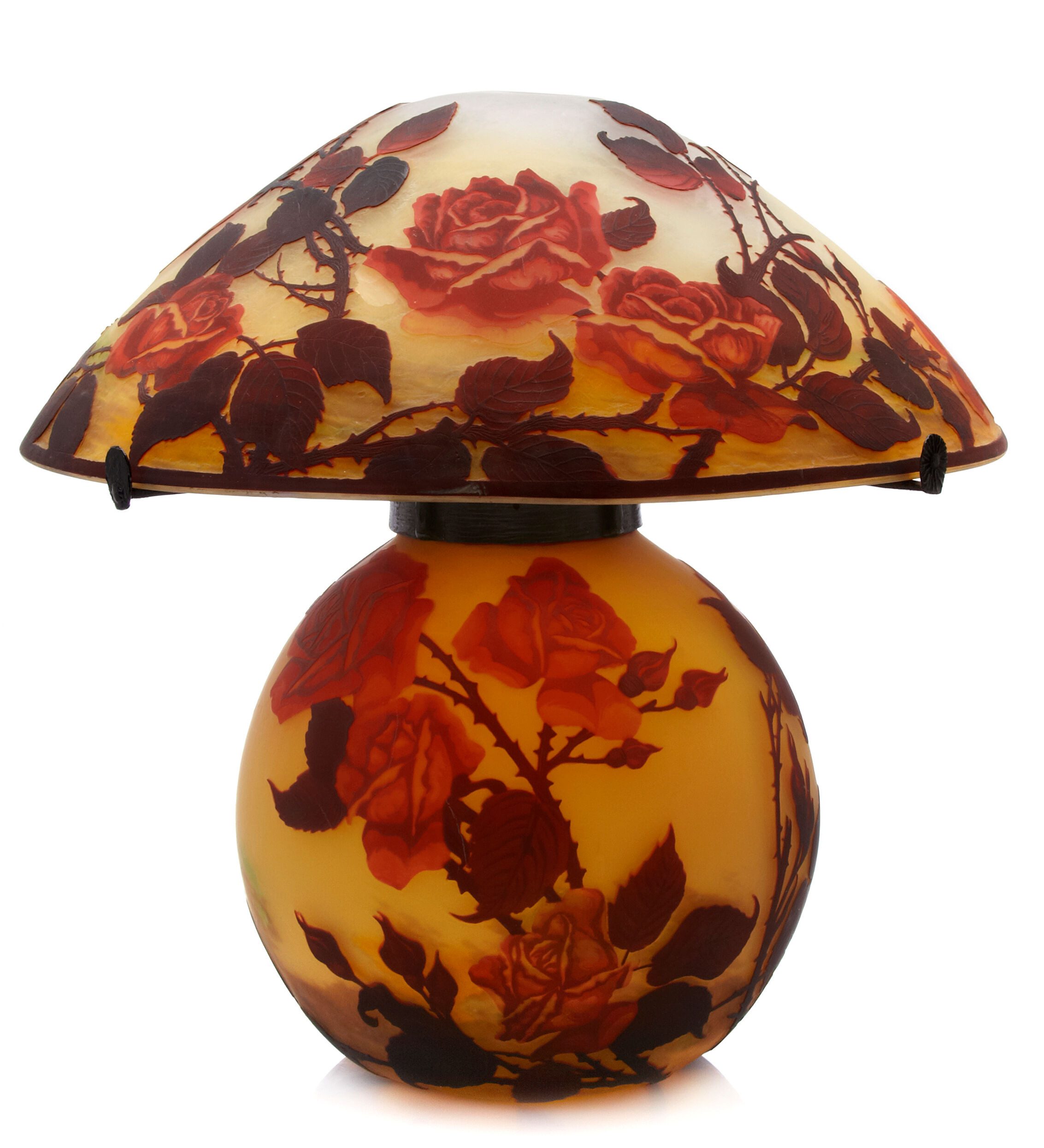 A fine Muller Frères cameo glass table lamp: Roses circa 1900