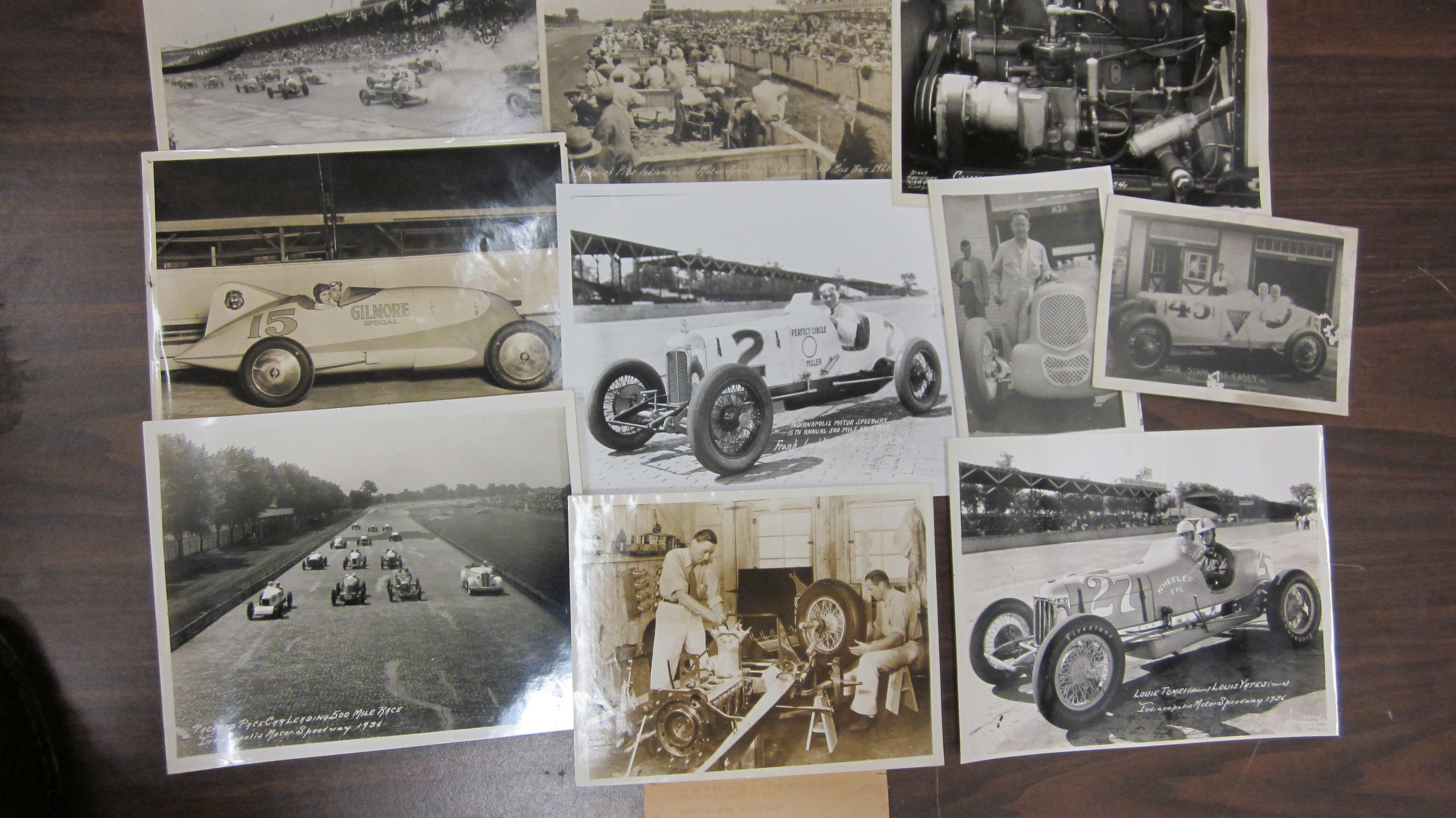 Bonhams Cars : An assembled lot of Indianapolis 500 race photographs,